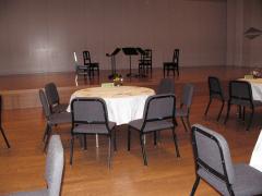 写真:月のホール