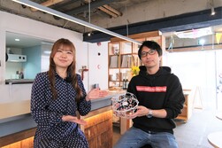 MCの蓮沼さんと深田さんのツーショット