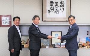 意見書提出の様子