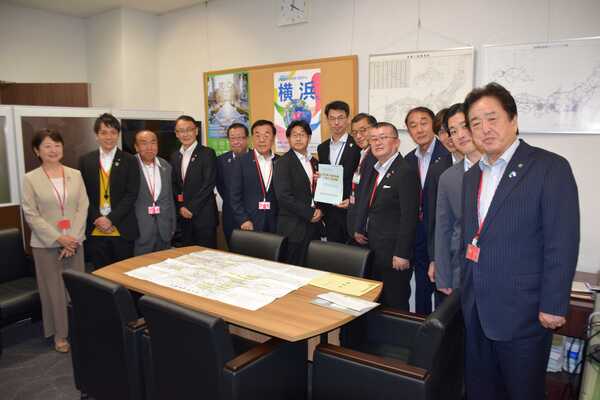 国土交通省