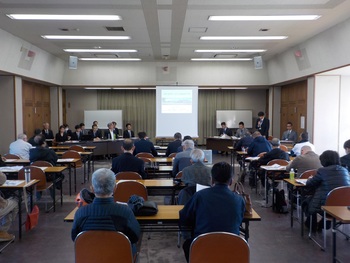 説明会の写真