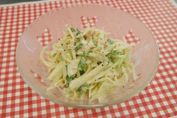 青パパイヤのツナサラダ