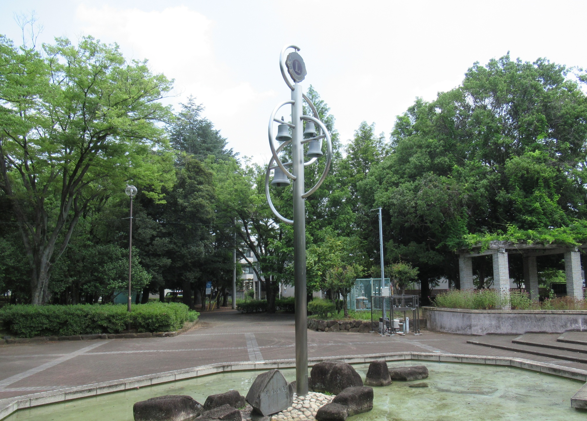 平和の鐘（画像）