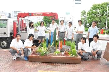 熊谷農業高校ガーデニング部集合写真