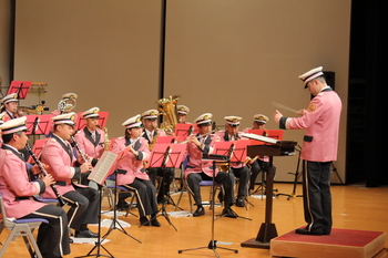 第15回消防音楽隊定期演奏会の演奏風景の写真