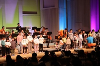 こどもたちの合唱