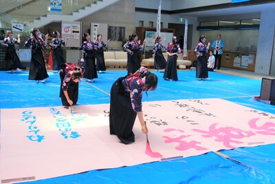 ねんりんピック100日前　熊谷市歓迎！書道パフォーマンスイベント