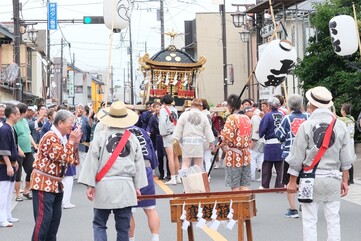 祭りの様子3