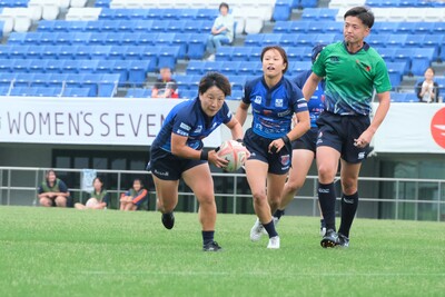 攻めている写真