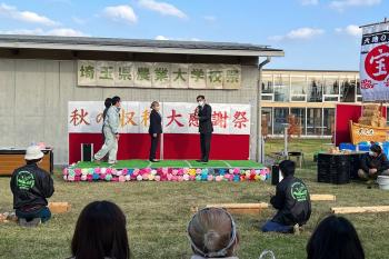挨拶をする市長