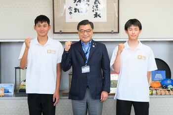 選手と市長