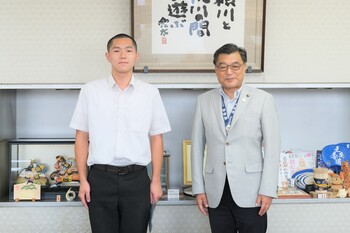 遠藤翼さんと市長