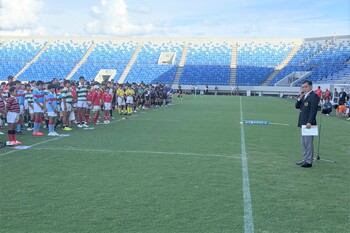 挨拶をする市長