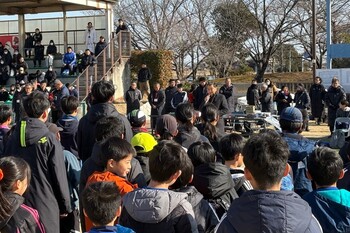 挨拶をする市長