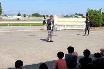 挨拶をする市長