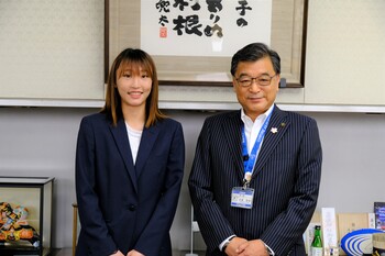 大沼歩加選手と市長