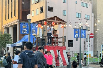 挨拶をする市長