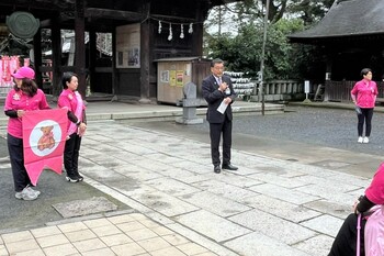 挨拶をする市長