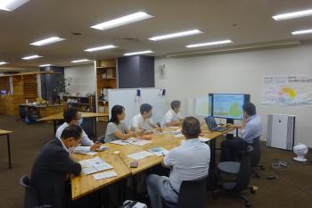 富山市での視察の様子