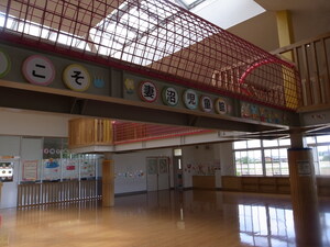 妻沼児童館の遊戯室の写真