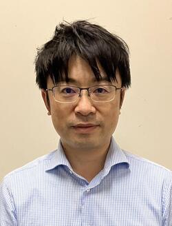 大漉実氏